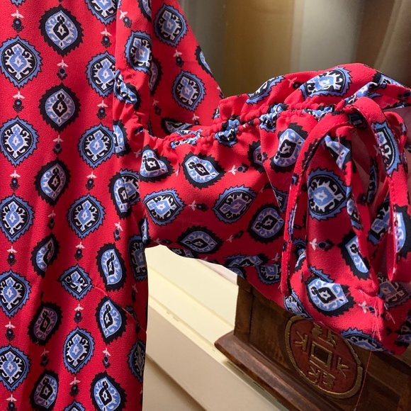 Tristan, dress. Size small, Printed fabric, All red lining, Midi or Maxi. - Picture 5 of 12